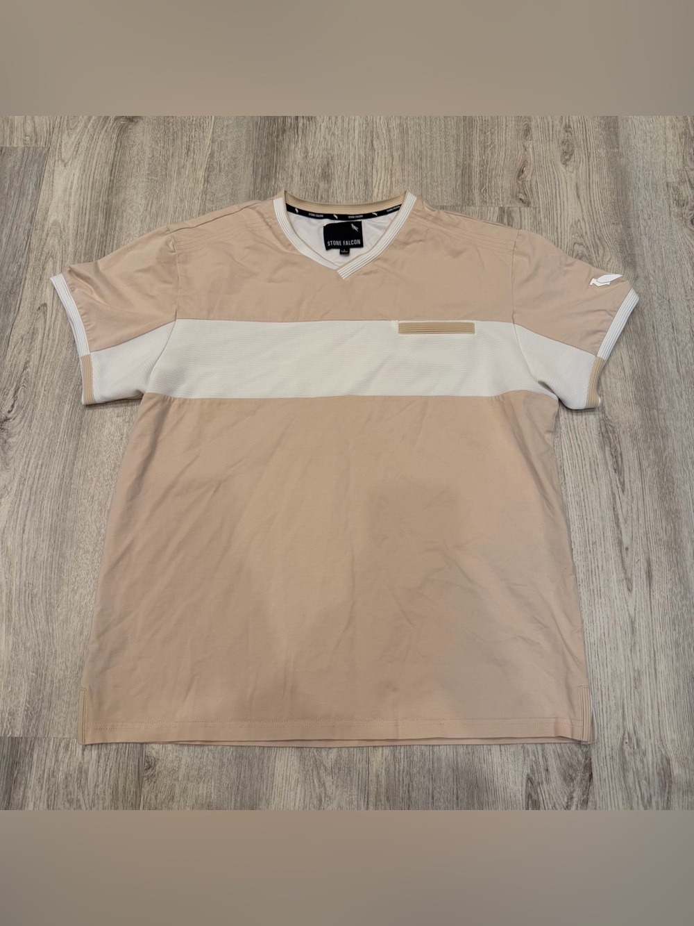 NWOT Stone Falcon Beige White Performance Athletic Tee‎ Size Large